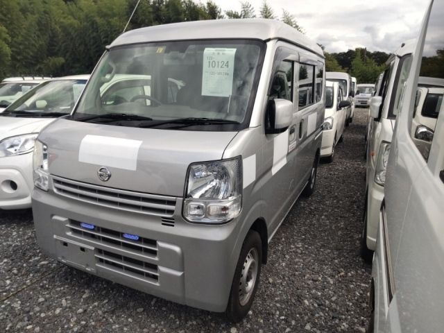 10124 Nissan Clipper van DR17V 2017 г. (LUM Tokyo Nyusatsu)